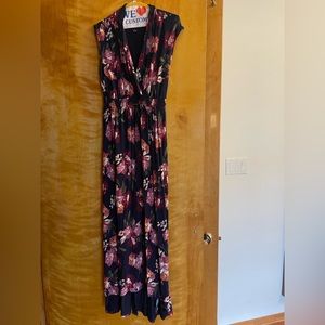 Sleeveless Maternity Maxi High Low Dress